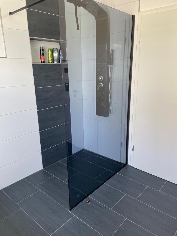 Apartments Saaldorf-Ferienhaus Mit 6 Apartments 45Qm-120Qm Direkt Am Thueringer Meer-Bleilochtalsperre Bad Lobenstein Eksteriør billede