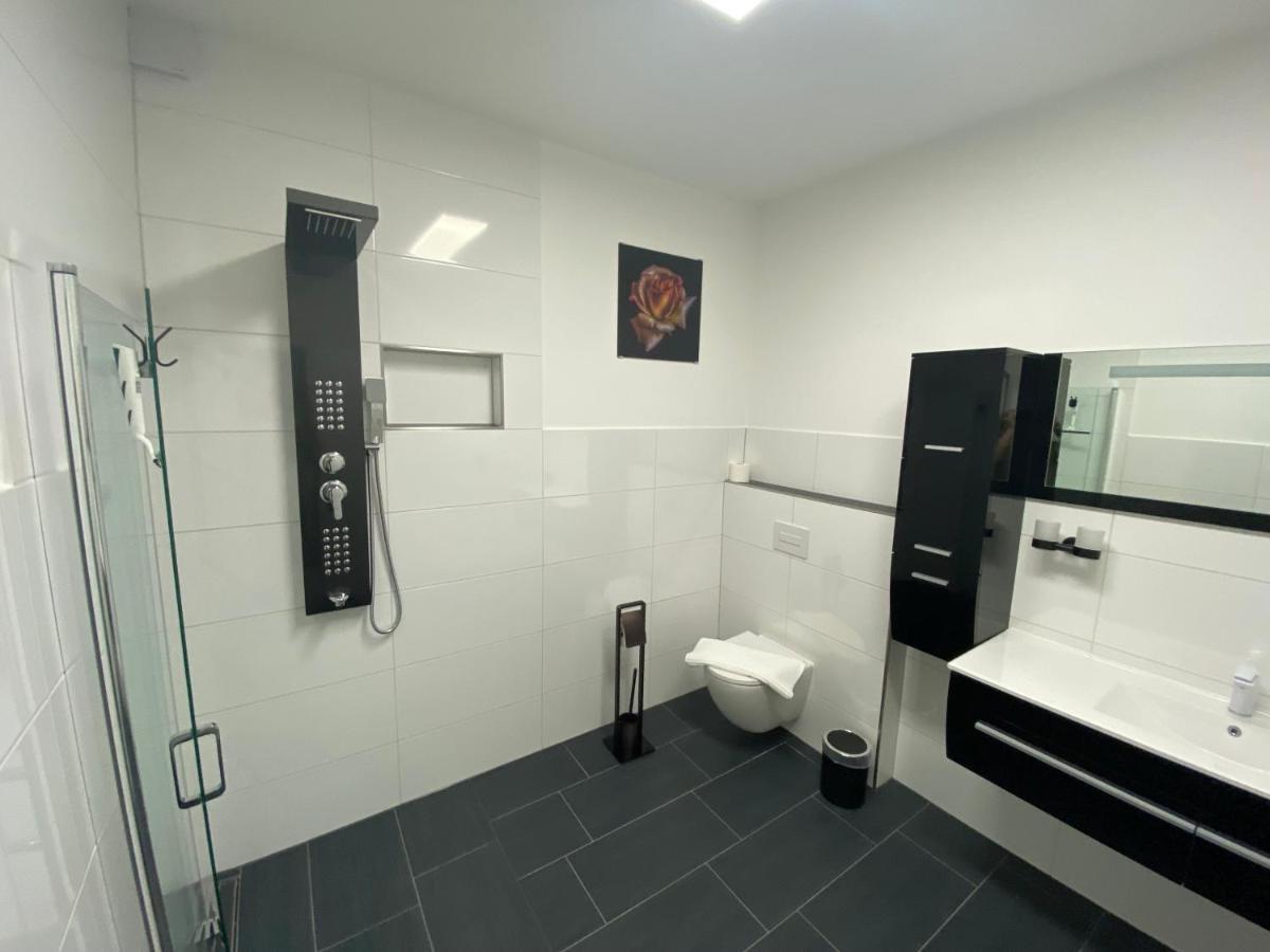 Apartments Saaldorf-Ferienhaus Mit 6 Apartments 45Qm-120Qm Direkt Am Thueringer Meer-Bleilochtalsperre Bad Lobenstein Eksteriør billede
